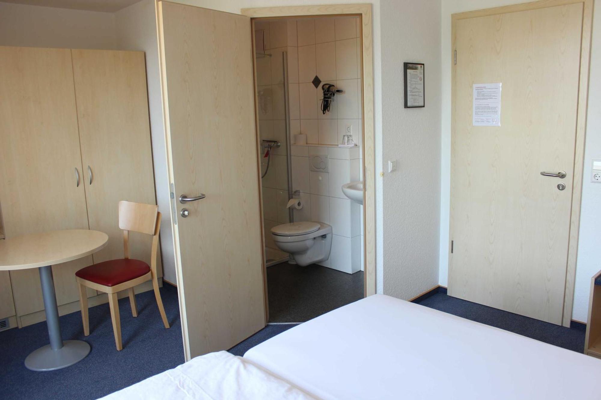 Gaestehaus Zum Wolffenturm Lehrensteinsfeld ห้อง รูปภาพ