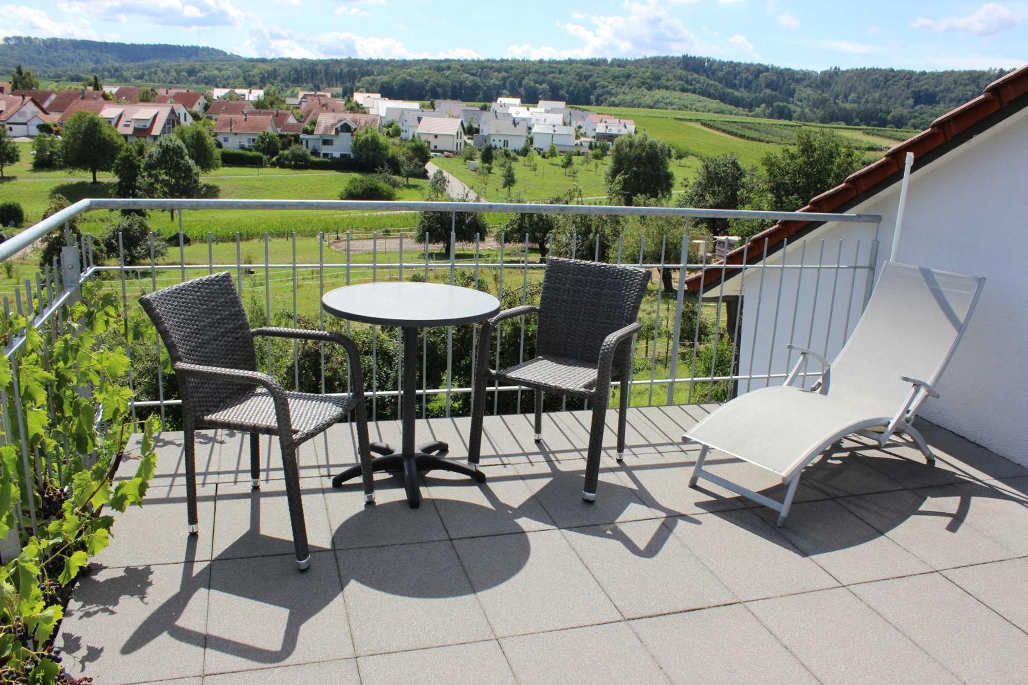 Gaestehaus Zum Wolffenturm Lehrensteinsfeld ภายนอก รูปภาพ